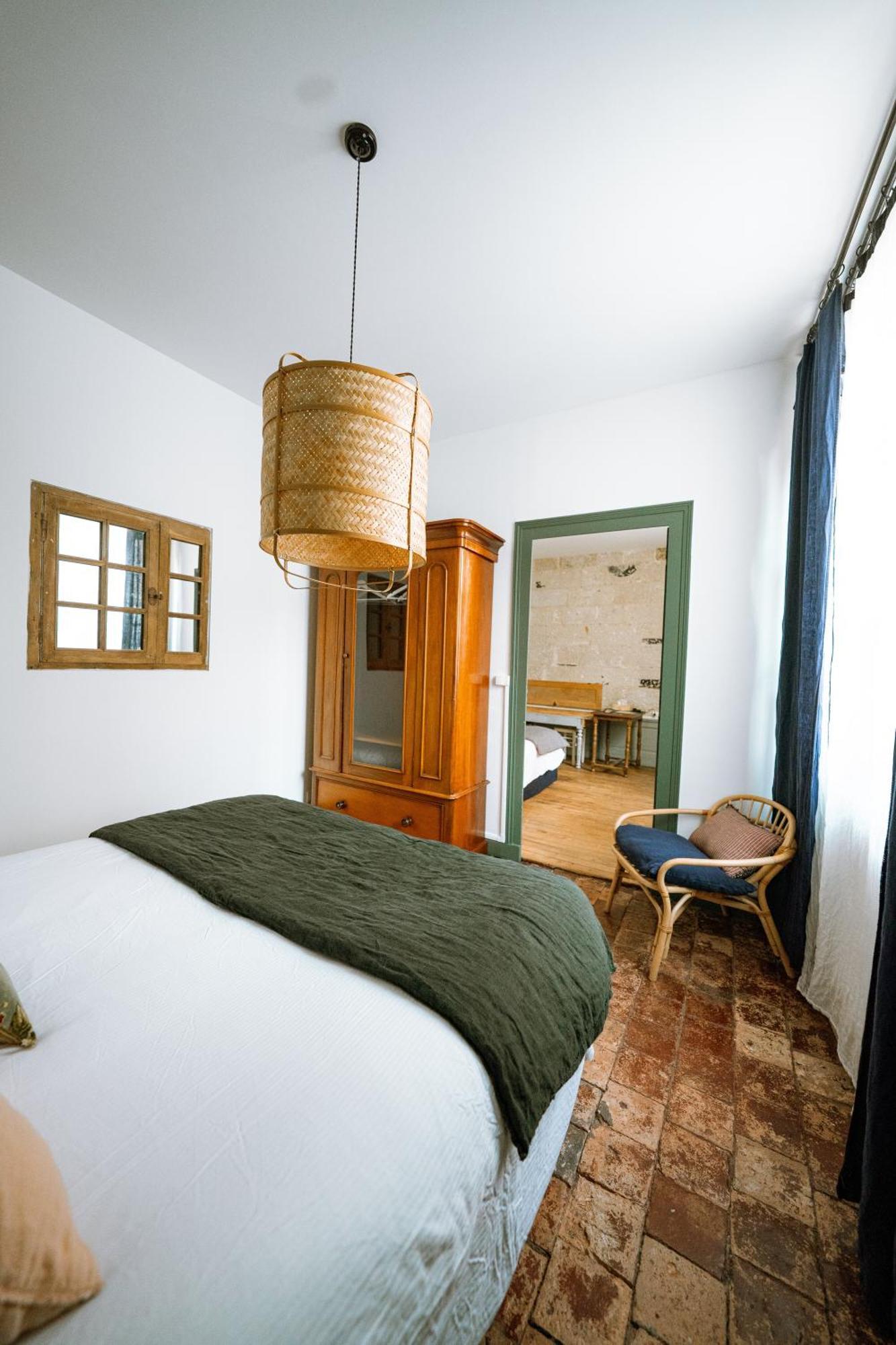 Maison Gaspard - Suites Et Appartements De Charme A سوموور المظهر الخارجي الصورة