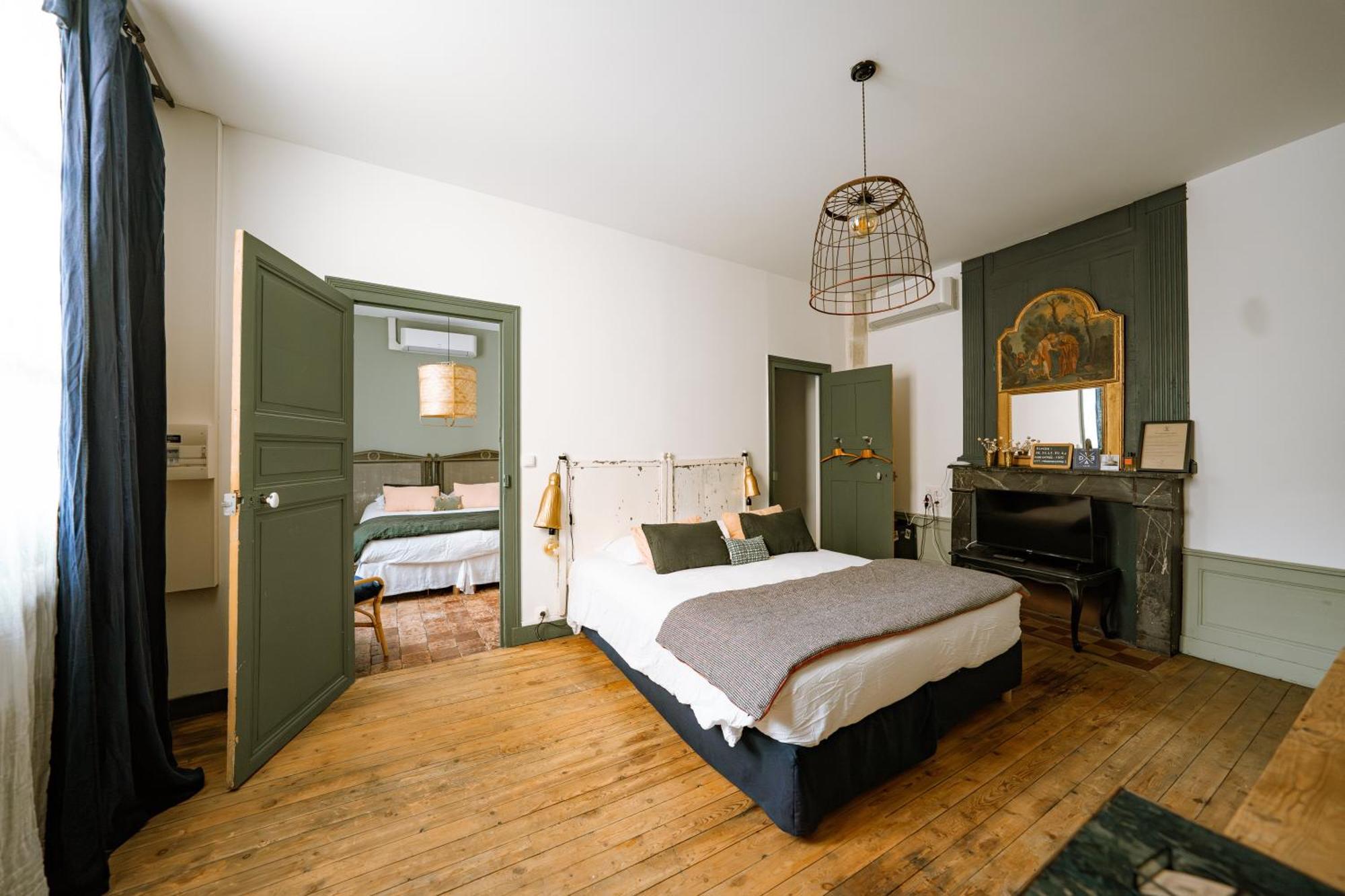 Maison Gaspard - Suites Et Appartements De Charme A سوموور المظهر الخارجي الصورة
